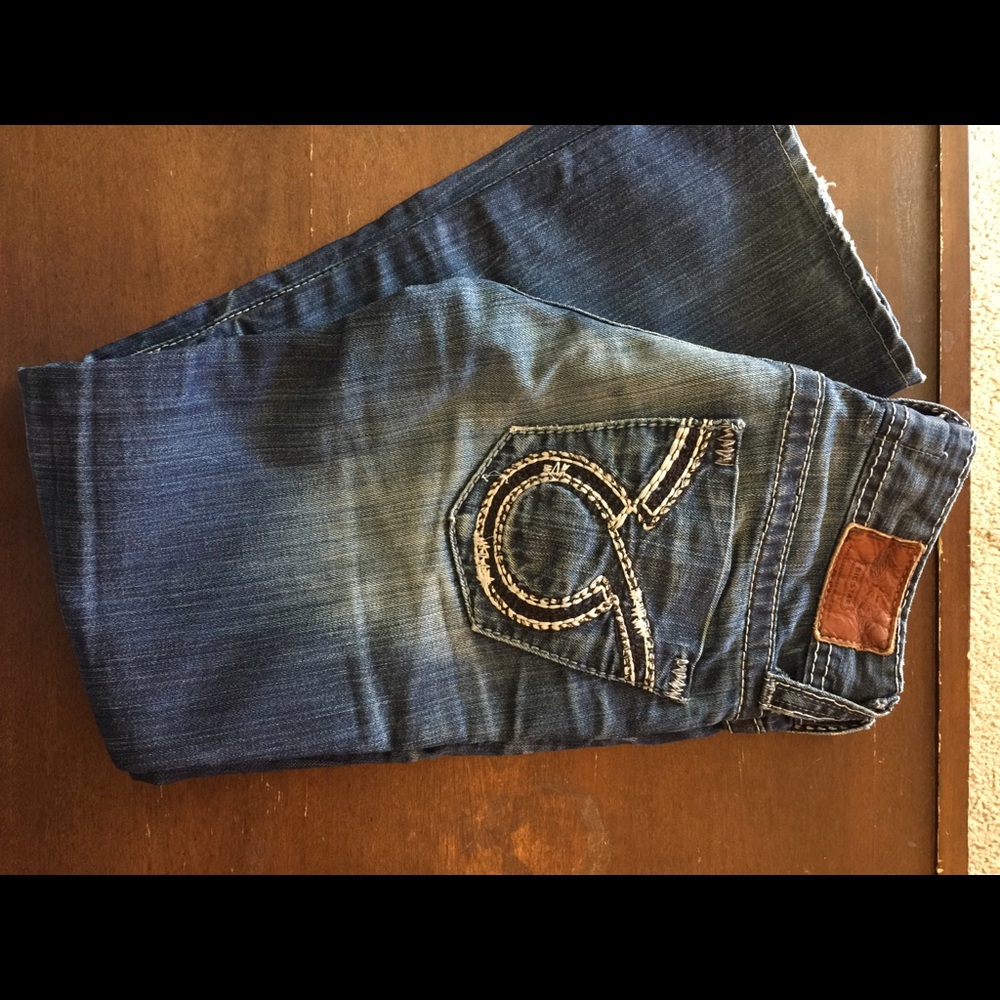 Boot cut jeans